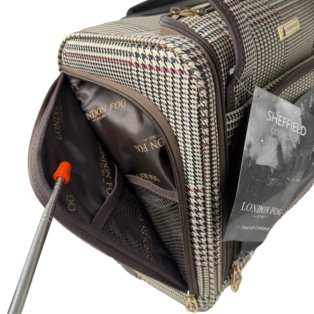 London Fog Under the Seat Carryon Sheffield Roller Bag Black 15IN Small Suitcase - Picture 9 of 16